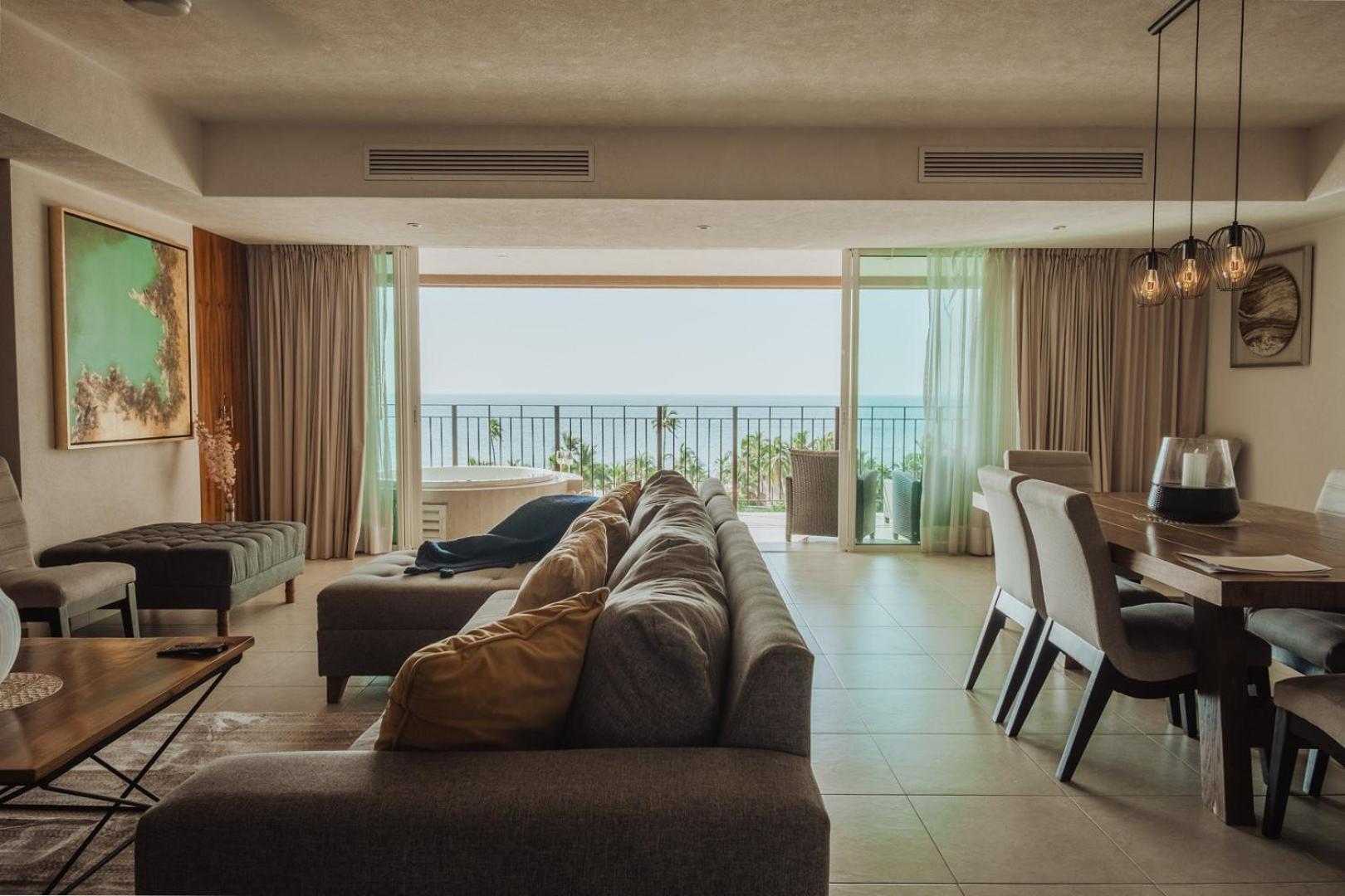 Grand Venetian Beachfront Condos Puerto Vallarta Bagian luar foto