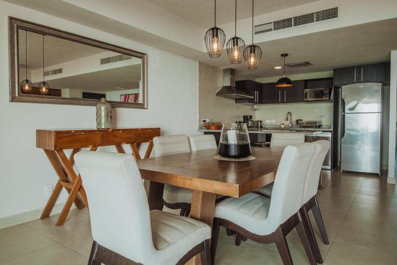 Grand Venetian Beachfront Condos Puerto Vallarta Bagian luar foto