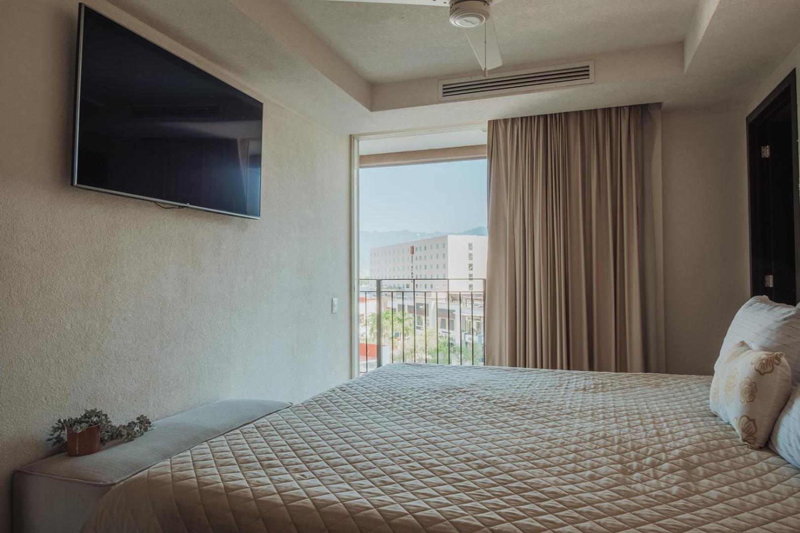 Grand Venetian Beachfront Condos Puerto Vallarta Bagian luar foto