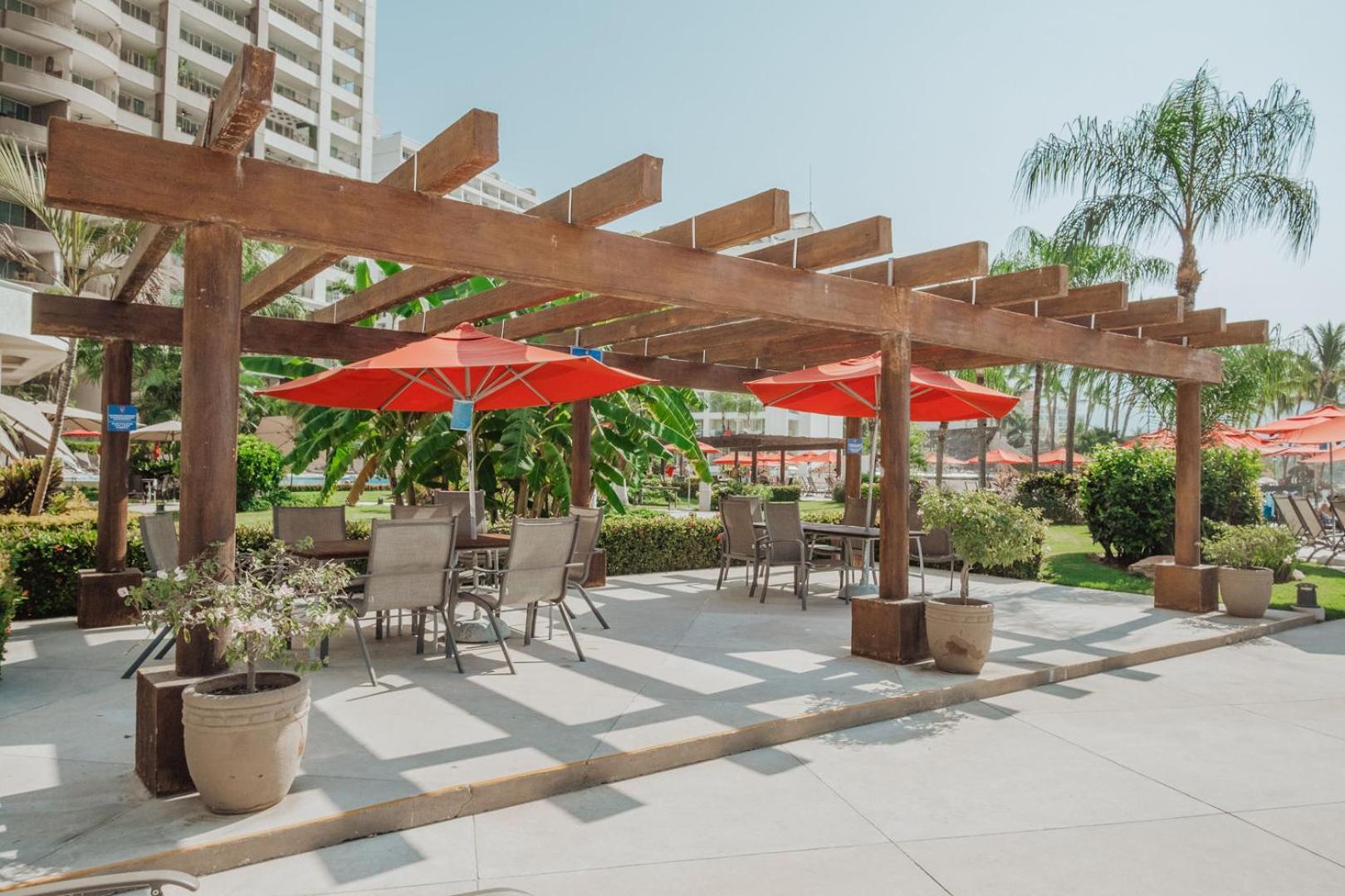 Grand Venetian Beachfront Condos Puerto Vallarta Bagian luar foto