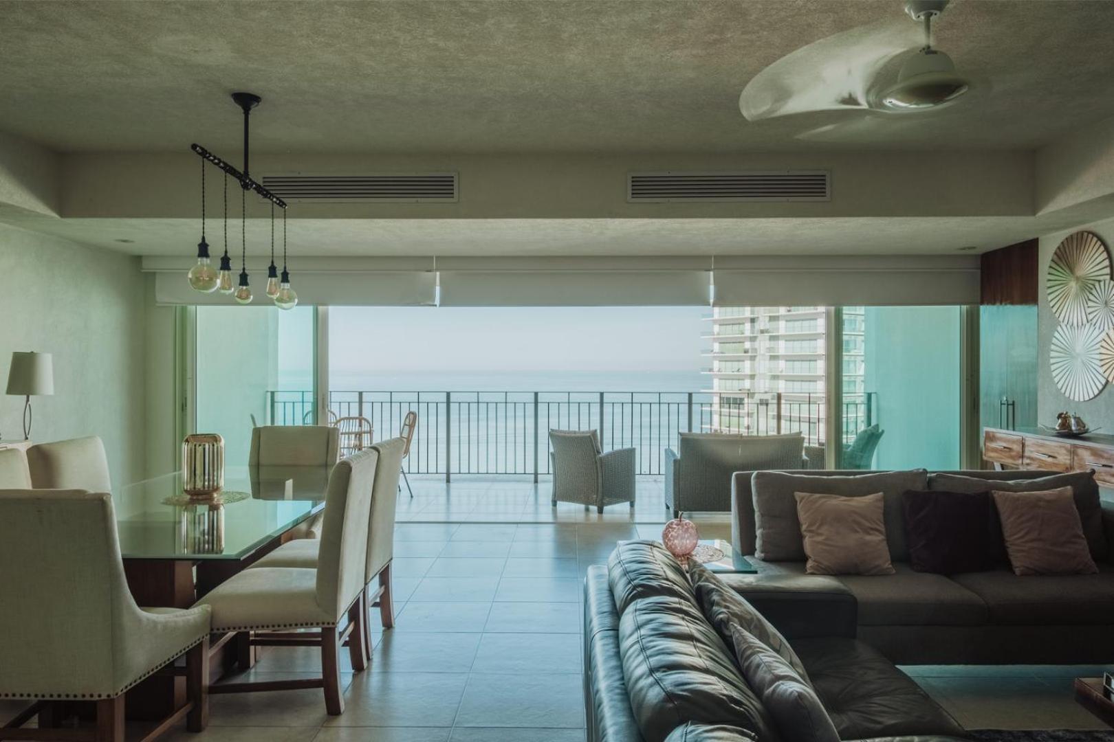 Grand Venetian Beachfront Condos Puerto Vallarta Bagian luar foto