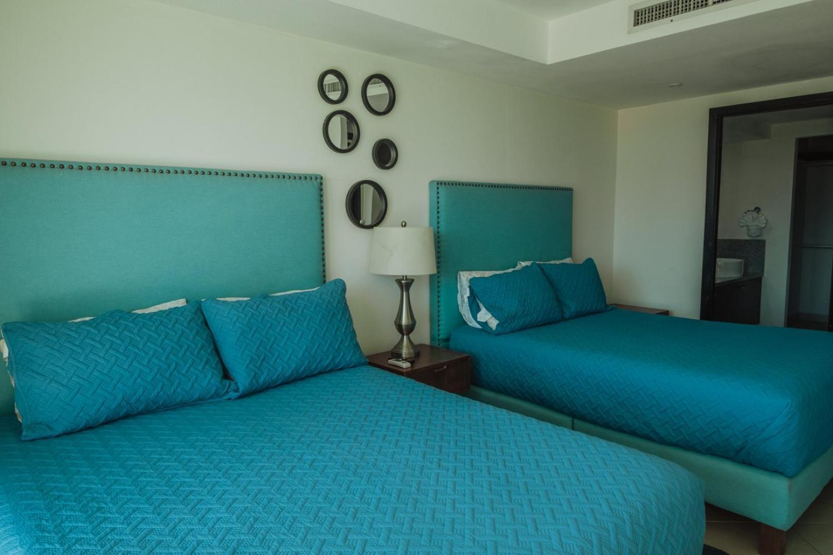 Grand Venetian Beachfront Condos Puerto Vallarta Bagian luar foto