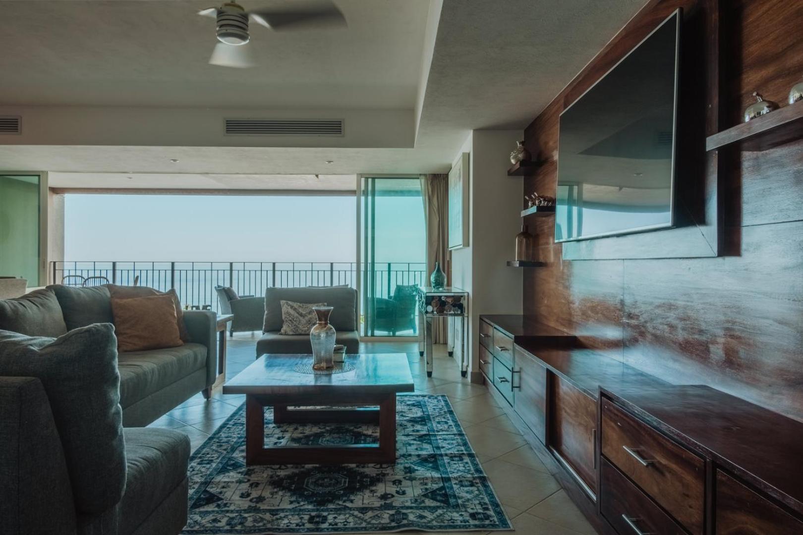 Grand Venetian Beachfront Condos Puerto Vallarta Bagian luar foto