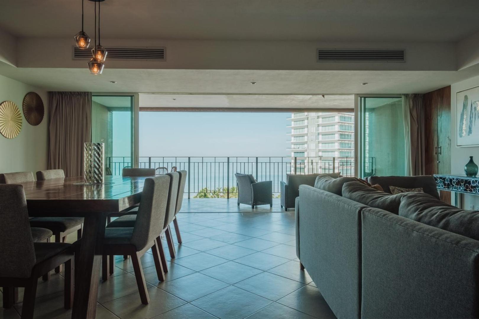Grand Venetian Beachfront Condos Puerto Vallarta Bagian luar foto